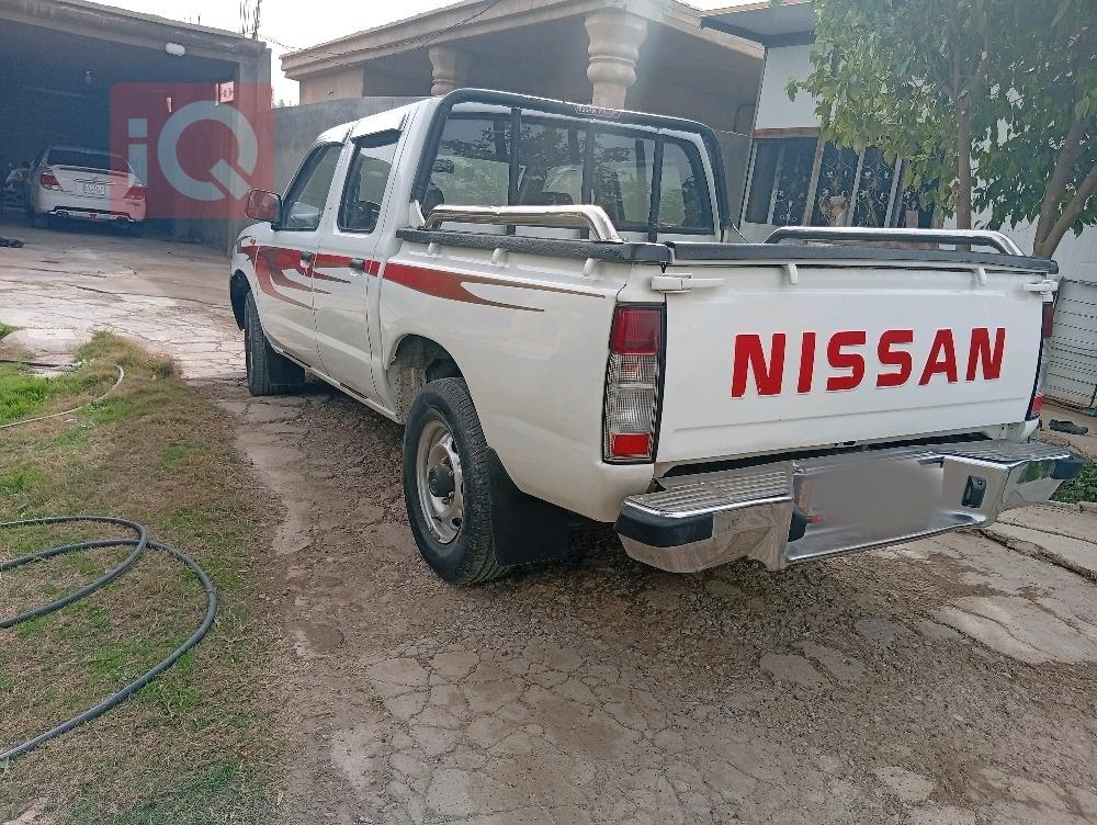 نيسان بيك اب